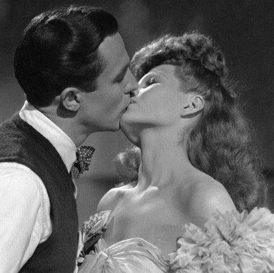 Twitcinenlahist's tweet image. Particularmente me fascinó #GeneKelly en #LasModelos, maravilloso film junto a #RitaHayworth y en #LosTresMosqueteros.