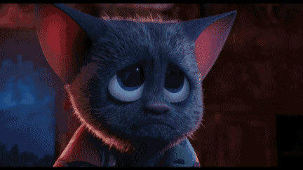 HotelTJohnny's tweet photo. Isn't Mavis cute in this photo? #HotelTransylvania http://t.co/EgsThdoZ