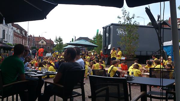 Marcellow1's tweet image. Students are invading Eindhoven at the #intro040