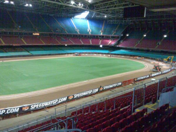 TanyaAmott's tweet image. “@TorbenOlsen: That's more like it #speedwaygp http://t.co/Lfz7qua4” how the millennium stadium should look! :)