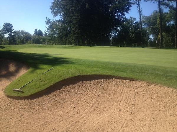 cshaw04's tweet image. Dialing the place in for the men's member guest tomorrow.  Greens are tight! #precisionmanagement
