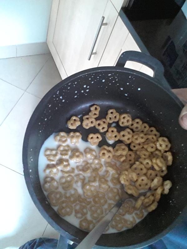 SebDMPerry's tweet image. No bowl!