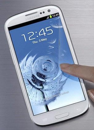 CompMobileDeals's tweet photo. The Samsung Galaxy S3 continues to be the most popular selling smartphone! Compare S3 deals here: http://t.co/wqe1no56 http://t.co/AiMxbqkp