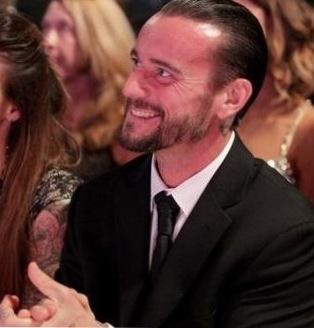 seulsbjh's tweet image. ♥♥♥ #TeamCMPunk