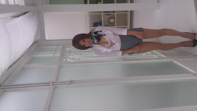 水樹 りさ’s pics and videos