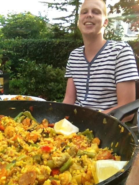 Verrassing... Ôzze kleinste haet heerlijke paëlla gemak. Heerlik!!!!
