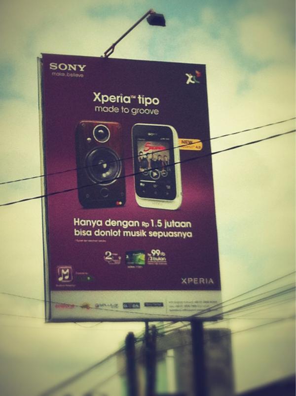 SLRDepok's tweet photo. good!! :)) RT @gustyLR: Billboard 5 Romeo with Sony Xperia Tipo di Jogjakarta!! Jln. Seturan yeayyy!! http://t.co/AQc44X3p