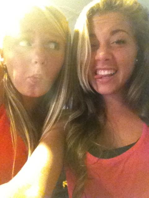 stefadamo's tweet image. thank youu @taylorpipiaa and @jennnieblingg #2manypics