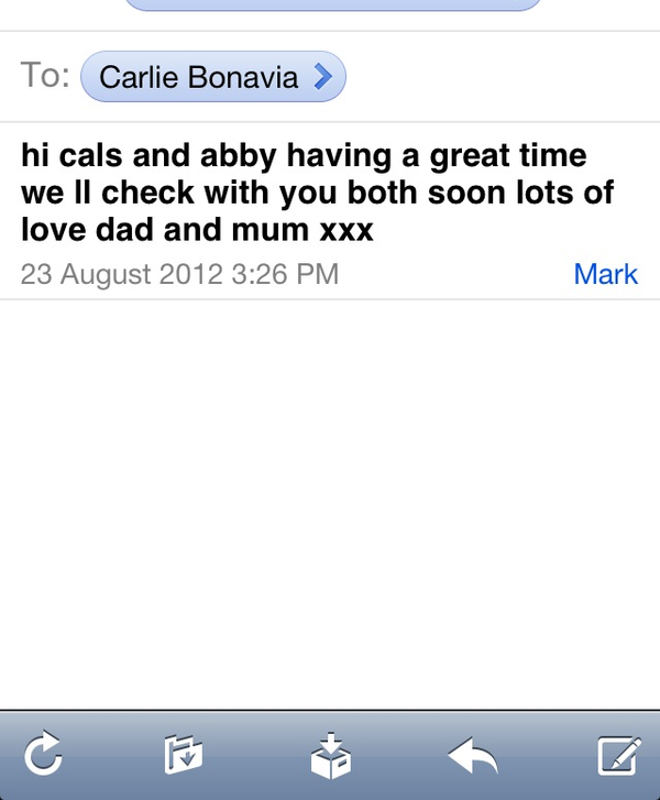 carliebonavia's tweet image. Well, I&apos;ve got them emailing.. now how to explain they&apos;re kinda doing it wrong still? #wrongbox