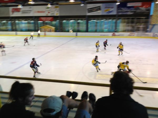 Samuel_Guenter's tweet image. #Olympia2012 ist fast vorbei, der Sommer noch nicht - aber #Eishockey ist schon wieder Trumpf. #SCUI
