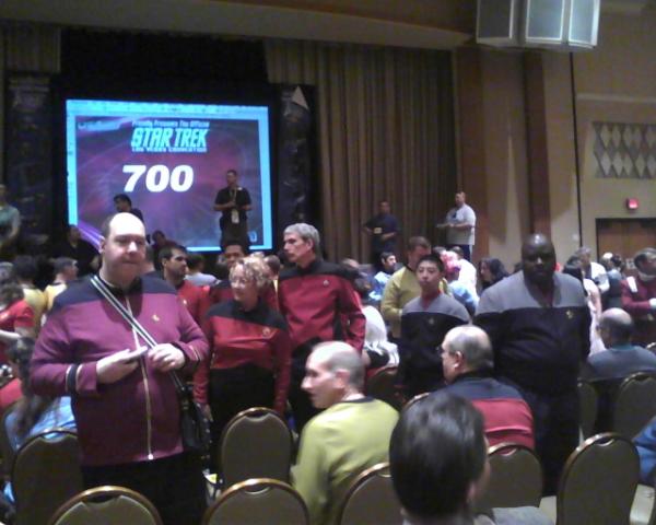 aletts01's tweet image. Attempting the break a world record! #CreationCon