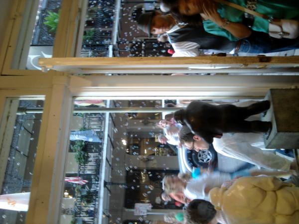 graphitenola's tweet photo. All the cool kids are at Graphite. #DirtyLinenNight http://t.co/fLaflABl