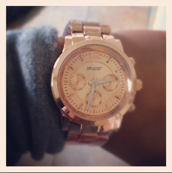 FOLLOW &amp; RT | Bij 1200 volgers verloten wij het Horloge Victoria Rosé!