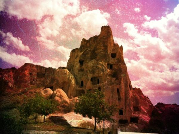 anazeron's tweet photo. Capadocia http://t.co/V1SDE32Z