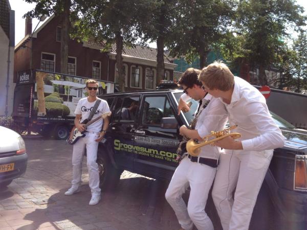 Groovesum's tweet photo. Groovesum @LindLounge Oisterwijk http://t.co/AQR60faW