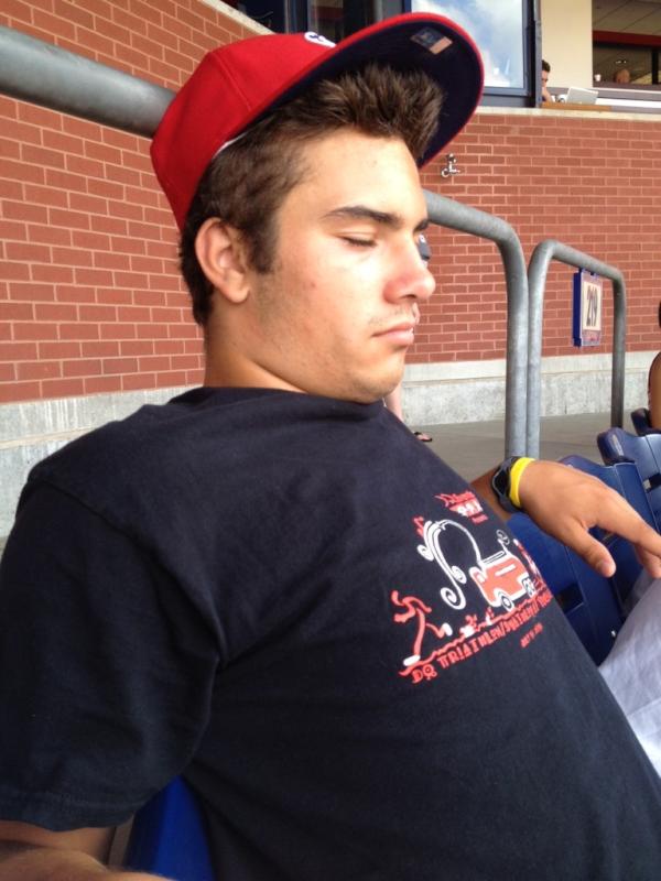 Justin_Bags's tweet image. @Dtb89 snoozin at the game #partyboyproblems