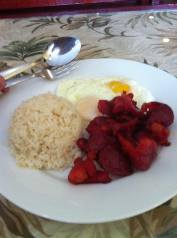 theWHOevers's tweet image. #breakfastofchampions #tosilog