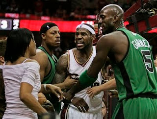 NotAdamSilver tweet picture