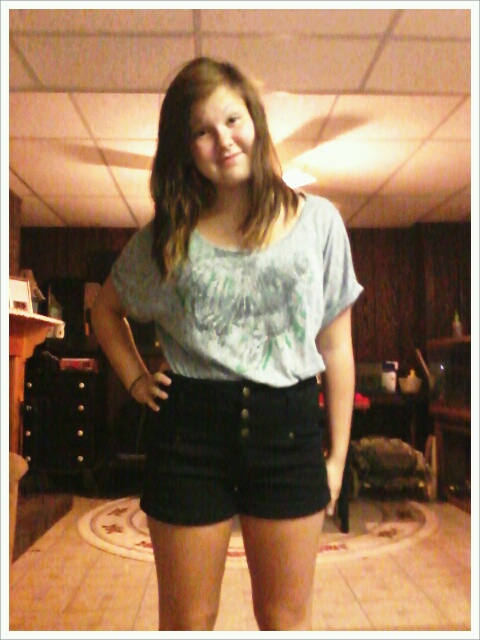 ZyanneB's tweet photo. @_sexxilexi 
Alredy on fb So I put them on here. Sofirst day of school is what I'm thinkin?idk. Looks better in person. http://t.co/oQlTjTQC