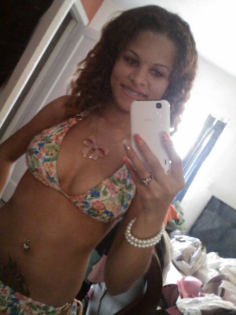 GorgeousDot_com's tweet image. #Poolscene