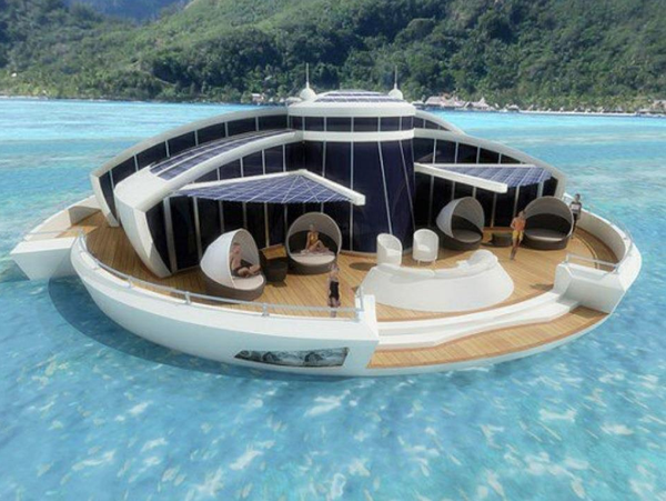 Chicistan's tweet photo. Boat in @Chicistan http://t.co/SI7KBp27