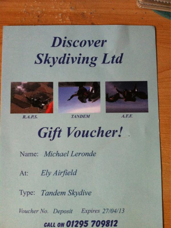MikeLaRonde's tweet image. Love my mum for this so happy #birthdaypresent #buzz #nameerror  
Lol!