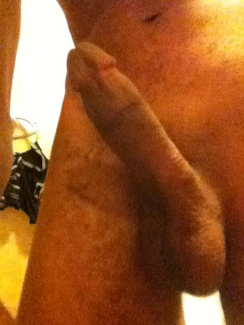 هلوو. منو قاعد وده نتواعد الحين