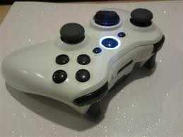 vaultcontroller's tweet image. At 100 followers I'm giving this away RT @ShawnAbner @ImagineCustoms @CondemnedCustom @SquidGrip