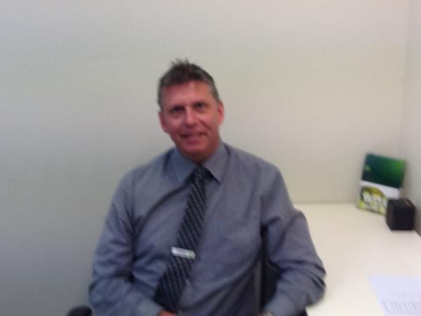 BarnesyDavid's tweet photo. The 10.3 Area Manager for the next few weeks. Go Chris Go http://t.co/SK9RzFhA