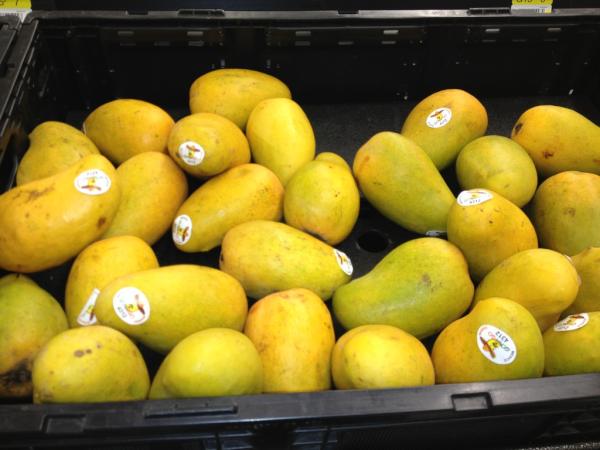 _Xty's tweet photo. #artackofthemangobat #takecover #cominatcha @s_copes @jasonmcintosh_ http://t.co/bnpNHWtX
