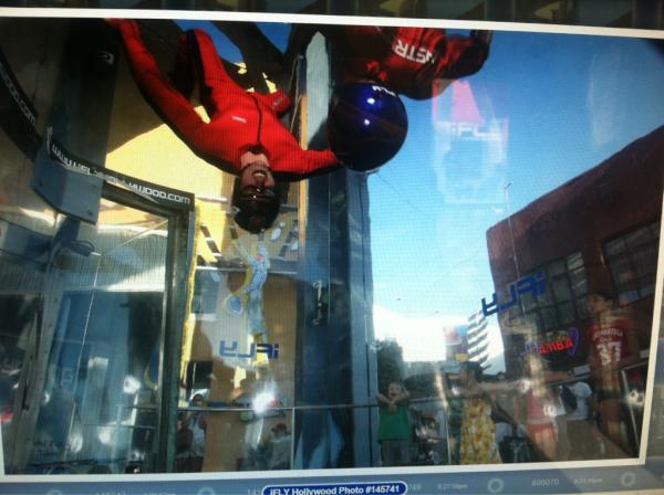 eolumpas's tweet photo. Flying is great for the soul http://t.co/XwruXL64