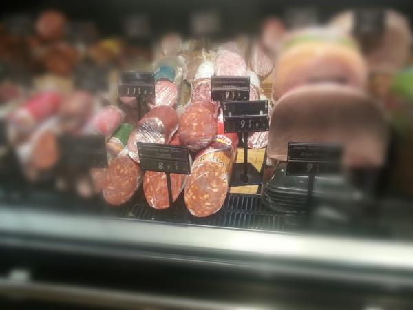 Parienta's tweet photo. Shu poquito de chacina pa los bocaillos http://t.co/GlBOK2cd