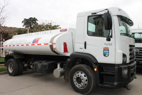Día Lunes 13/08 entrega de Camión Aljibe para #Nancagua,por parte del intendente regional Don Patricio Rey Sommer