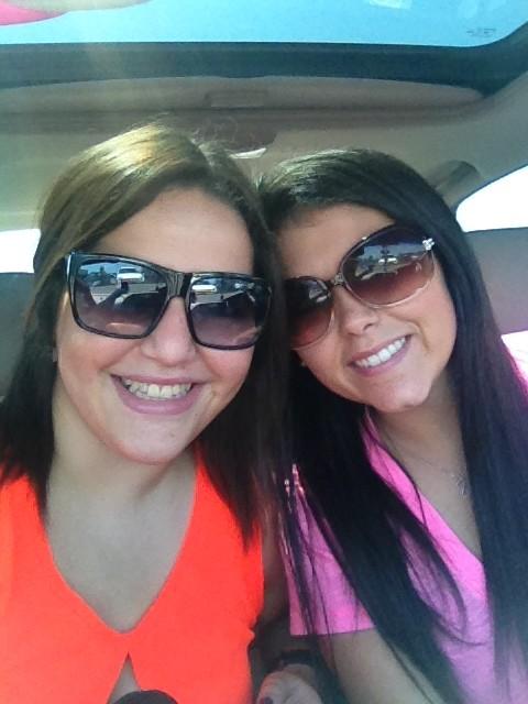 ThorpeCandy's tweet photo. Reunited #bestie #venezuela #finally 💜💜💜 http://t.co/7qwMnucb