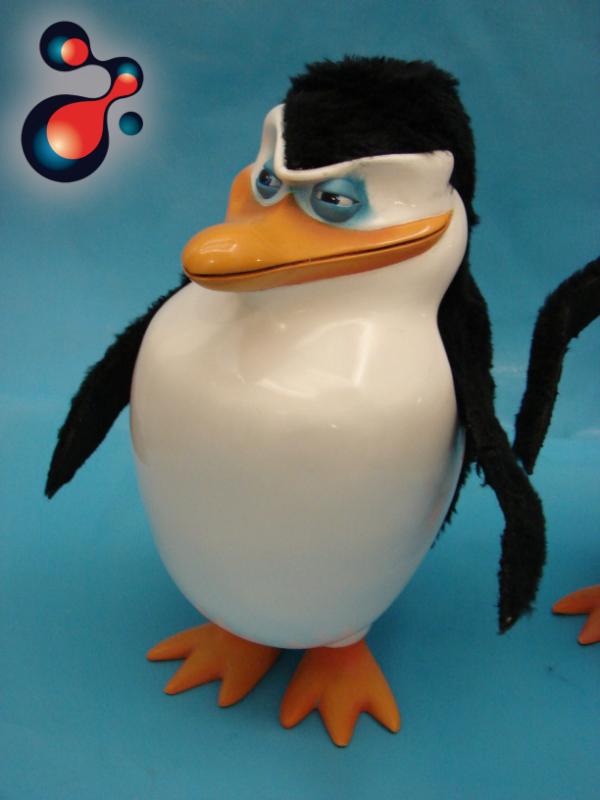 AnaplasmaStudio's tweet image. Pinguino Madagascar