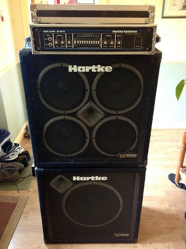 DanDiego9's tweet photo. Selling my Hartke Bass stack if anyone is interested. If people can RT as well I'd appreciate it. £450 for the lot! http://t.co/nnpN4Fug
