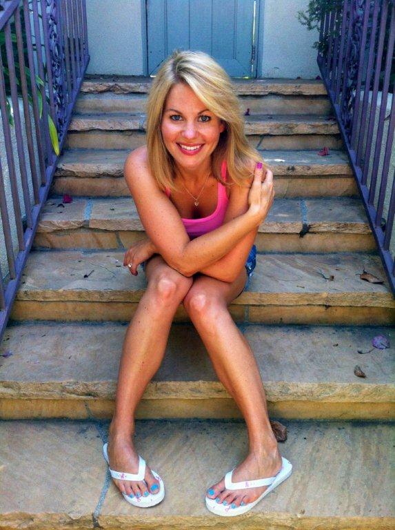 Candace Cameron Bure on X: "Youre welcome! RT @FrancescasFlops:  @candacecbure Thank you for your support in flaunting the GO PINK  fancyflops! http://t.co/NVv7wFxZ" / X