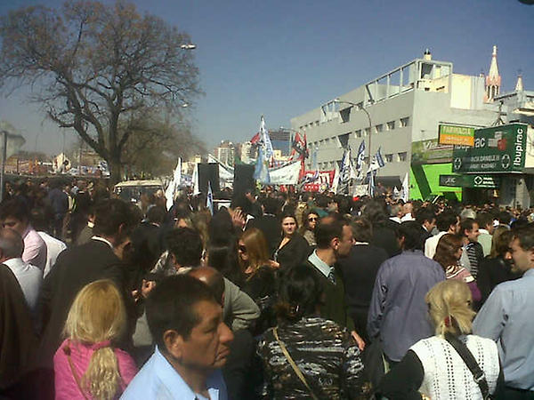 Marcha en repudio a la reforma jubilatoria de DLS <a href="/ComiteCapitalJR/">Comité Capital JR</a> <a href="/omarjflores/">Omar Jaled Flores</a> <a href="/MarcosGiorgi/">Marcos Giorgi 🍉</a> <a href="/d_olivares/">Daniela Olivares</a>