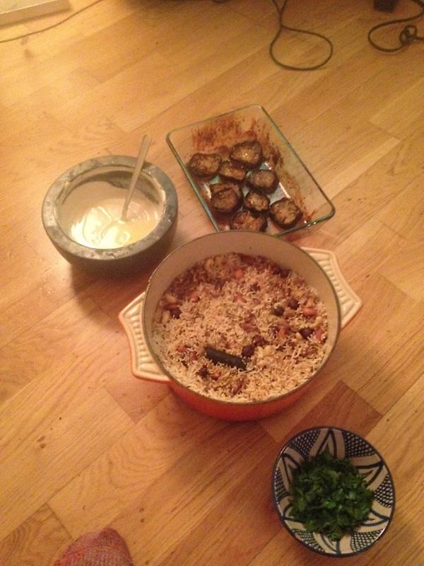 jacksonar's tweet image. Dinner for 1? Yes