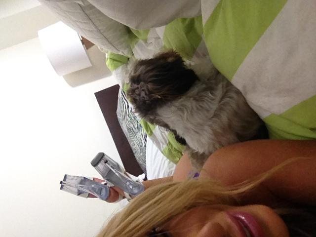 Bum to bum. http://t.co/wGQwLHqE