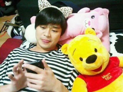 AeniAeni_bot's tweet photo. 애들아 나 잘께 ㅋㅋ http://t.co/1iyoXby6
