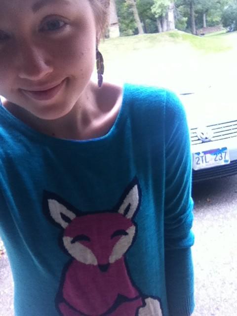 lemonbundtkate's tweet image. #FoxSweater @_teebear &amp;lt;3