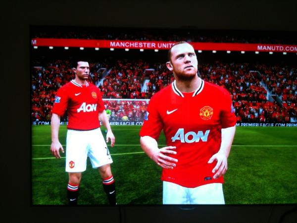 BhangleDesign's tweet image. How Rooney and van Persie would look like together in Man Utd kit. !!!