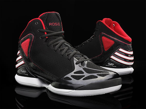 adidasHoops's tweet photo. The #Rose773 team shoe is what @drose is wearing during workouts. RT if ur team should wear this colorway #TheReturn http://t.co/oCqHaSbh