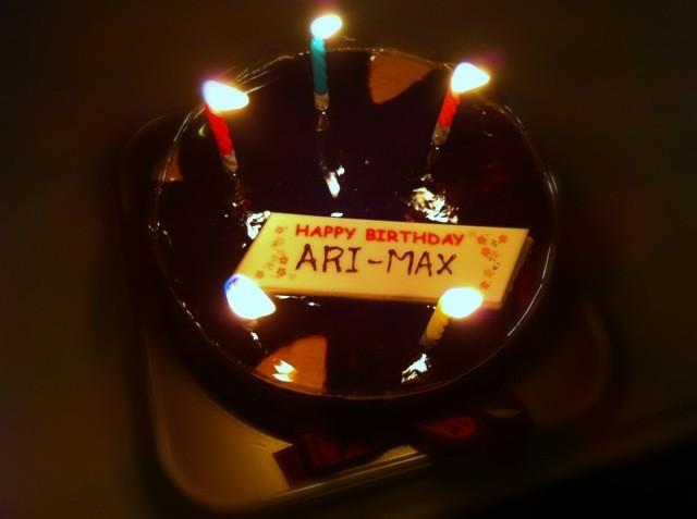お誕生日おめでとうございMAX！！(*^^*) RT @ARIMAX_SixPack: 本日、誕生日おめでとうメッセージ沢山頂きました。 本当にありがとうございます！ これからも頑張りMAX!! ٩̋(๑˃́ꇴ˂̀๑)<a class="tags" target="_blank" title="On Twitter" href="/?out=eyJ0eXAiOiJKV1QiLCJhbGciOiJIUzUxMiJ9.eyJpYXQiOjE3MjY5MTU3ODgsImlzcyI6InR3cG9ybnN0YXJzLmNvbSIsIm5iZiI6MTcyNjkxNTc4OCwiZXhwIjoxNzU4NDUxNzg4LCJyZWRpcmVjdF91cmwiOiJodHRwczovL3R3aXR0ZXIuY29tL0FSSU1BWF9TaXhQYWNrIn0.gWUgTw8bycIHHrgW3W6oTyUPgzcAx_jWXulWkfpZ2u_wtjK2wn9PsMjnU4RMBHMHMeJsmGBfFGosq7dHf2bomQ">@ARIMAX_SixPack</a><a href="/tag/feelon"class="tags"><span>#feelon</span></a>