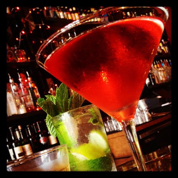 SideBarDowntown's tweet photo. Happy HR All Night! Retweet and show Joe for Happy Hour Prices all night! http://t.co/mNSXg77N