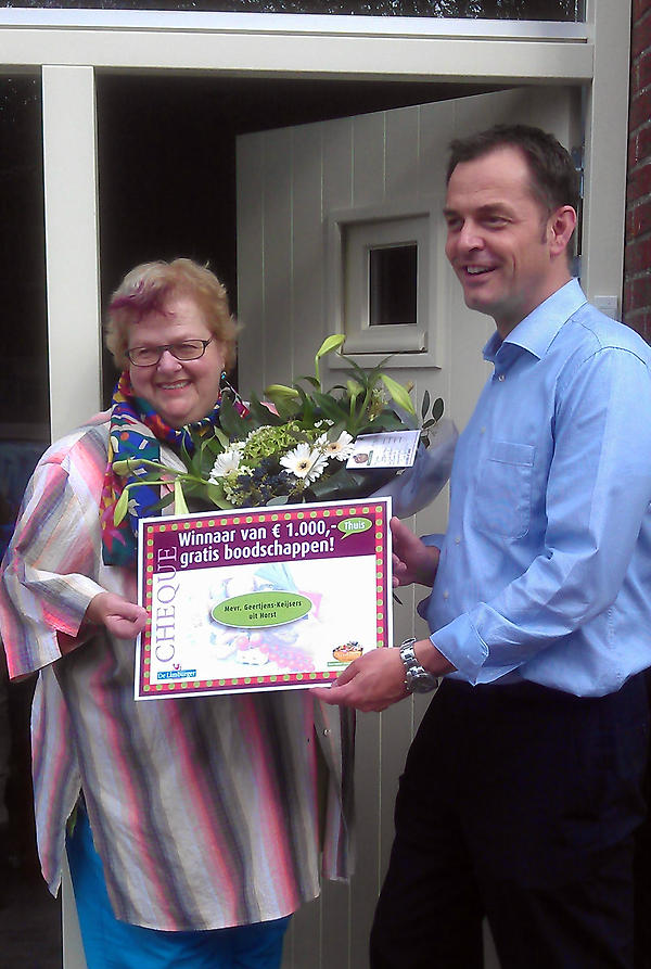 vershuys's tweet photo. THE WINNER van € 1.000 GRATIS boodschappen van http://t.co/SKGobgia is fam. Geertjens-Keijsers, Horst. #gefeliciteerd http://t.co/sruL1og2