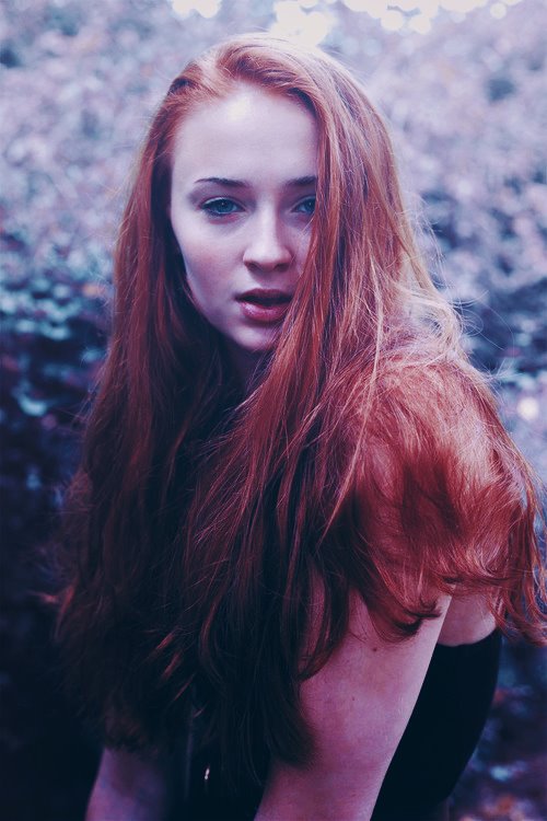 sansa stark/ sophie turner is the love of my life.