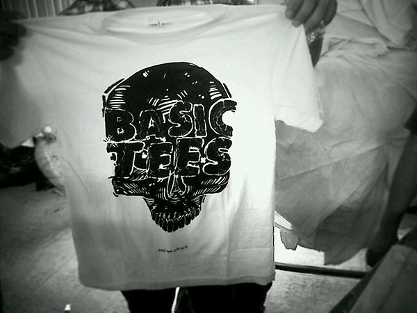 sworeone_'s tweet image. #BasicTees