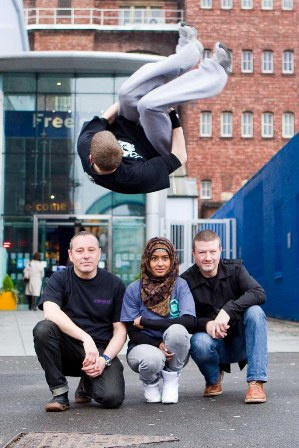 HoneypotMedia's tweet photo. @capitalnewsanna @TheUrbanGames those Parkour guys are unreal Anna check out this pic - unreal - so brave top folk too http://t.co/SSiTmMhF